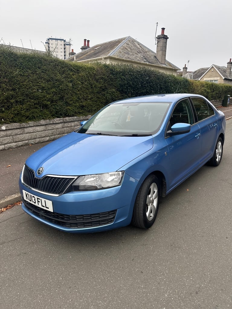 Skoda, RAPID, Hatchback, 2013, Manual, 1598 (cc), 5 doors