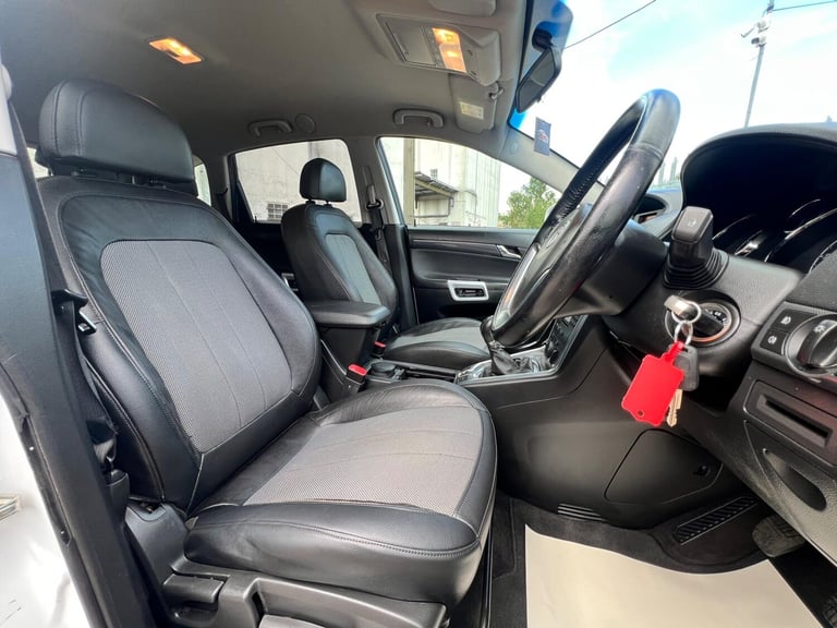 2013 Vauxhall Antara 2.4 Exclusiv 2WD Euro 5 5dr HATCHBACK Petrol Manual