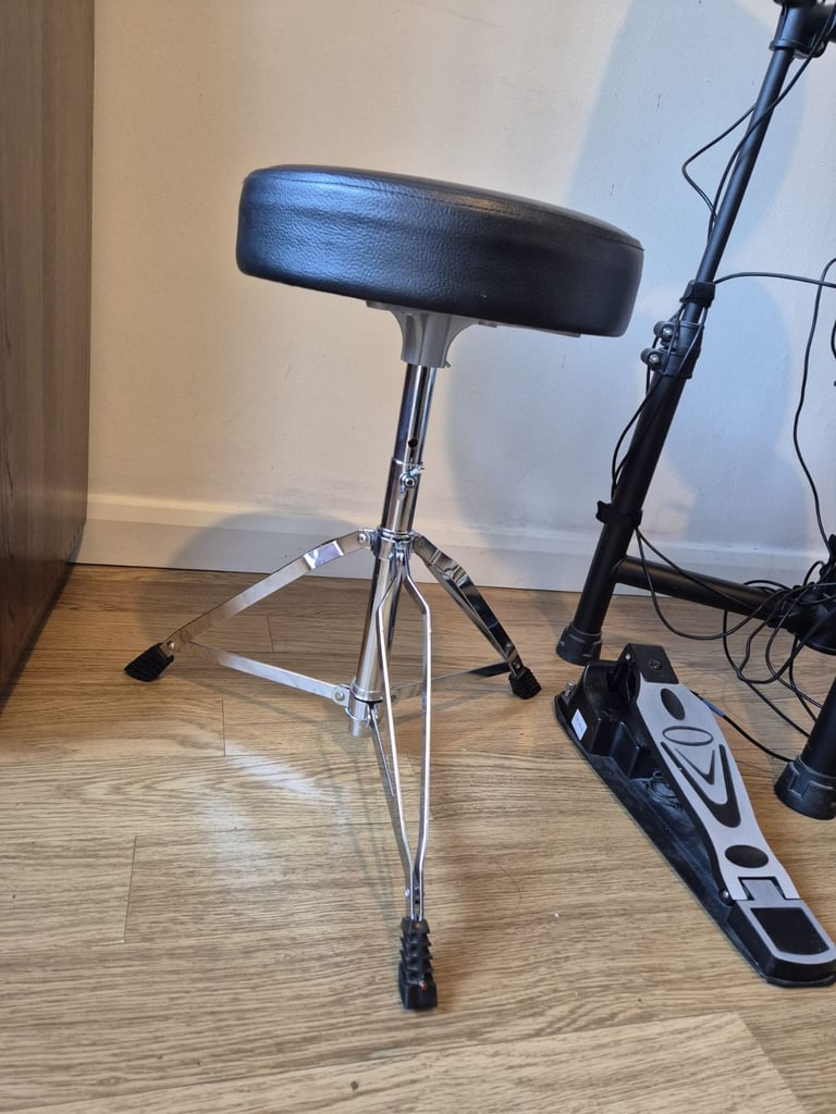 Tourtech TT-12S Electronic Drum Kit With Stool
