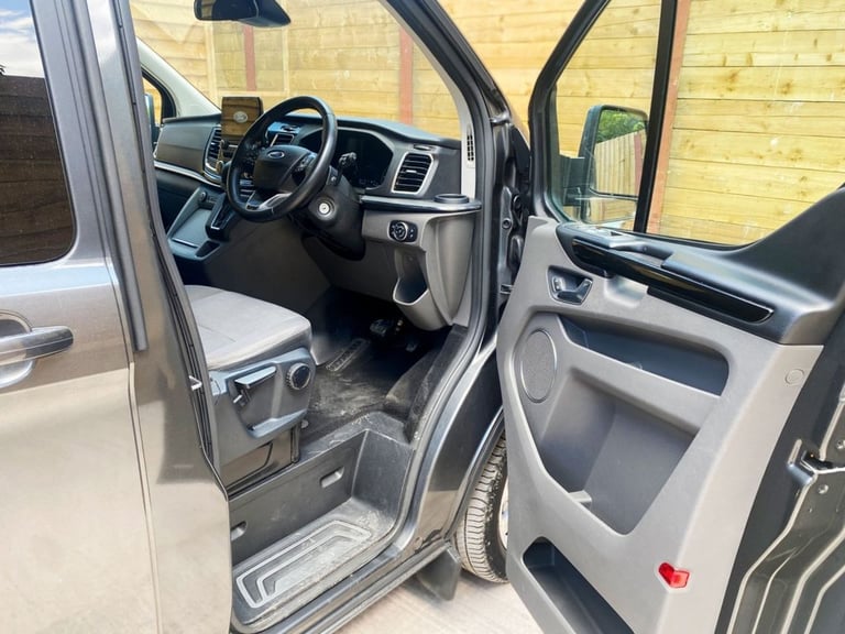 2019 Ford Tourneo Custom 2.0 TDCi EcoBlue 130ps L/R 9 Seater Titanium Auto MPV DIESEL Automatic