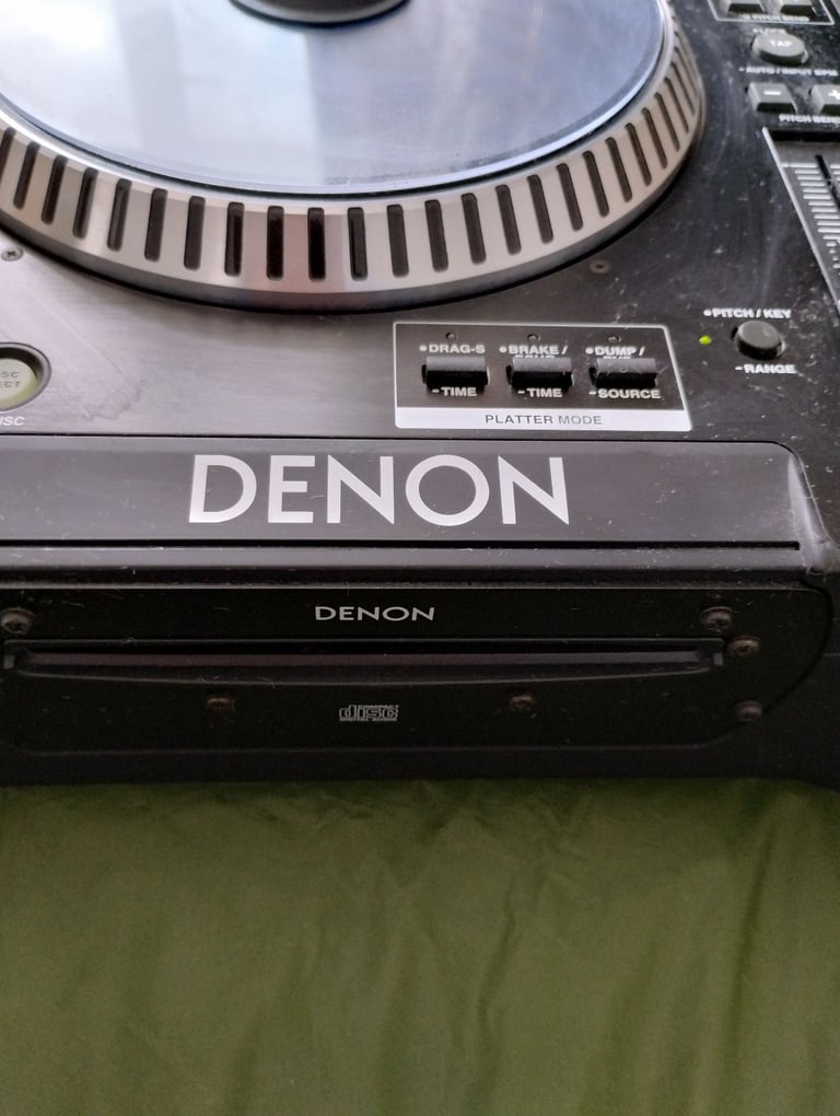 Denon DN-S5000 Professional DJ CD/MP3 Player £160