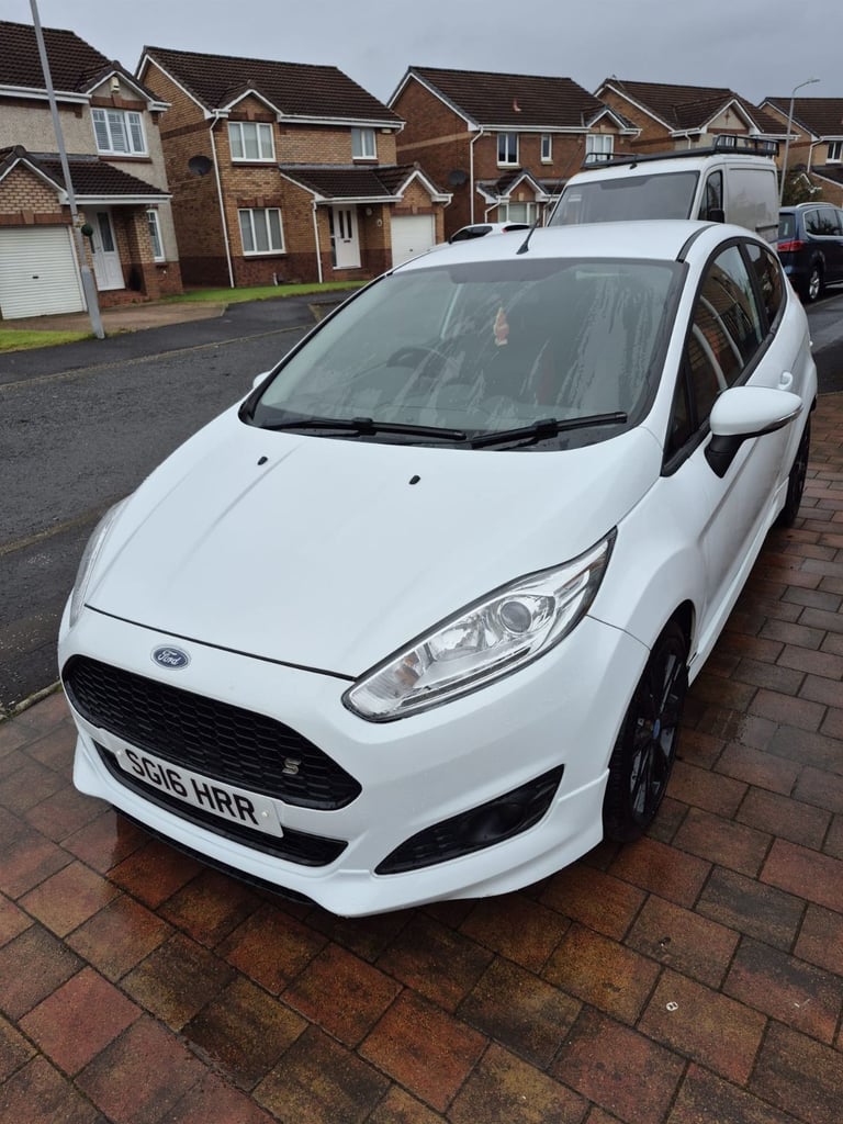 image for Ford, FIESTA, Hatchback, 2016, Manual, 998 (cc), 3 doors