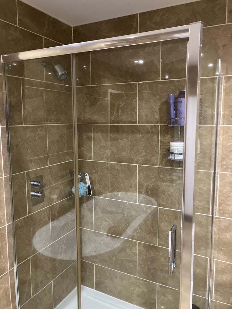 Shower enclosure 