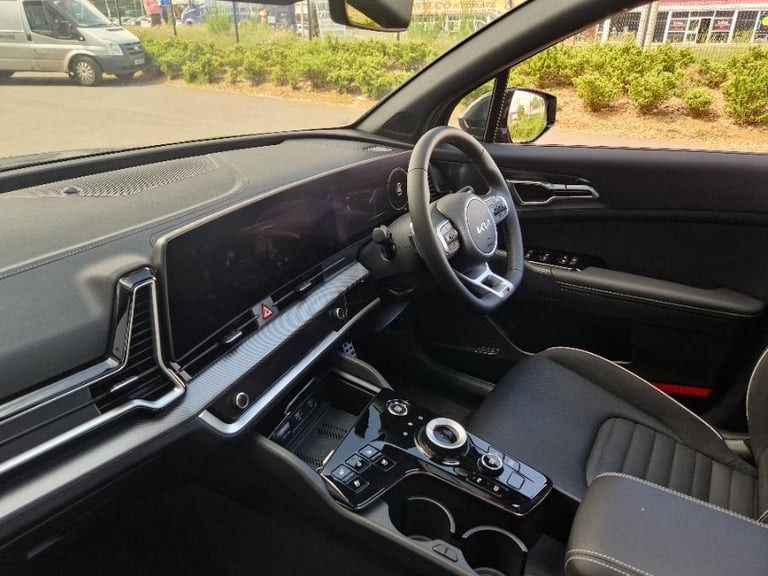 2025 Kia Sportage 1.6 H T Gdi Gt Line S Suv 5dr Petrol Hybrid Auto Euro 6 (s/s) (207 Bhp) ESTATE ...