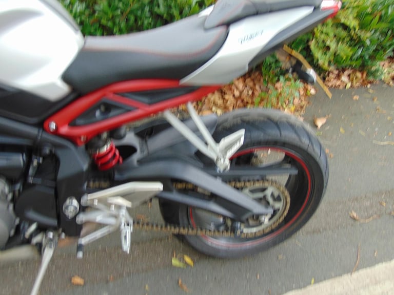 Triumph Street Triple R 765 2018 super low miles streetfighter Brembo ABS brakes