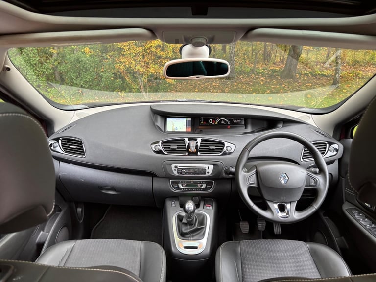 2015 Renault Grand Scenic 1.2 TCe Dynamique Nav Euro 6 (s/s) 5dr MPV Petrol Manual