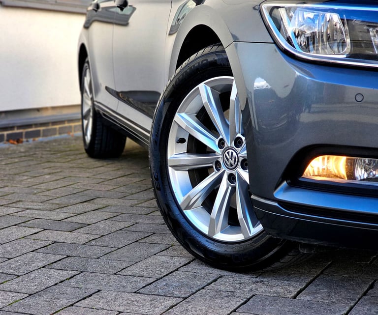 2017 VOLKSWAGEN PASSAT BLUEMOTION TECH NAV 2.0 TDI + EURO 6🔥