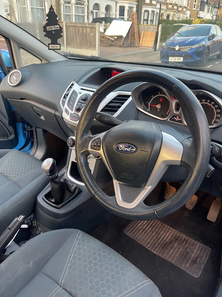 Ford, FIESTA, Hatchback, 2012, Manual, 1242 (cc), 5 doors