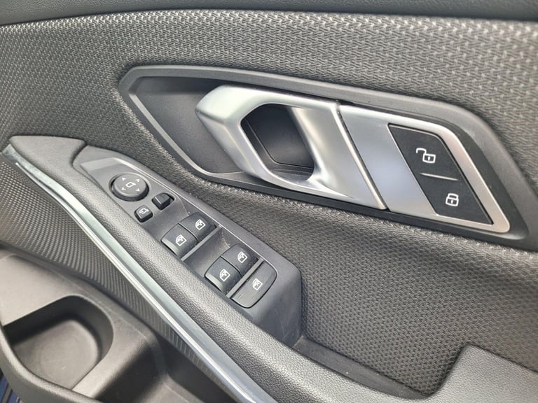 2021 BMW 3 Series 2.0 318i SE Pro Auto Euro 6 (s/s) 4dr SALOON Petrol Automatic