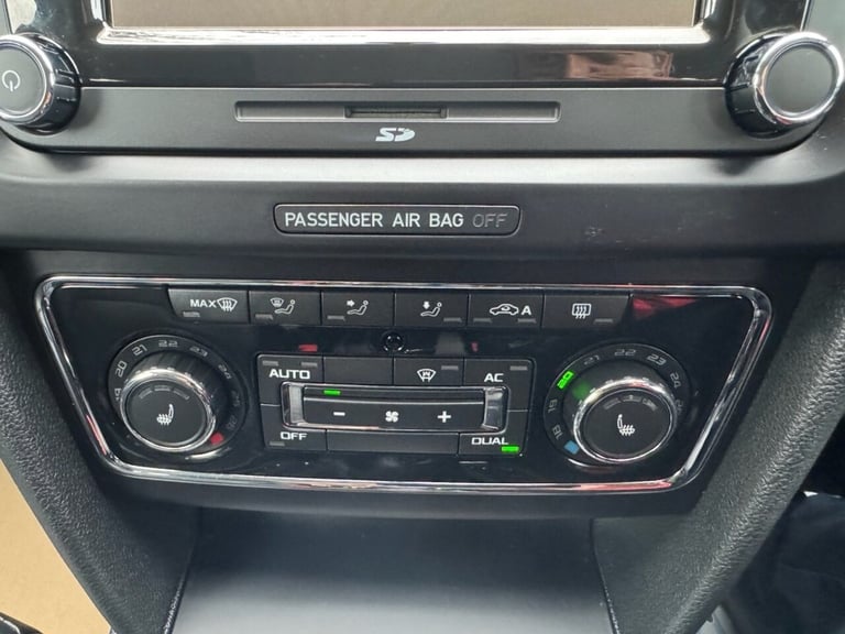 2013 Skoda Superb 1.8 TSI Elegance Estate 5dr Petrol Manual 4WD Euro 5 (160 ps) Estate Petrol Manual