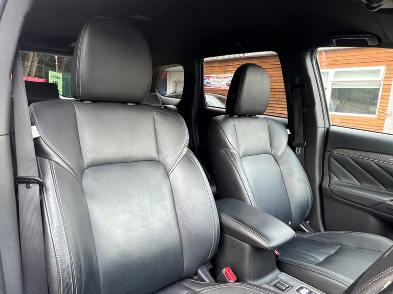 2019 Mitsubishi Outlander 2.4h TwinMotor 13.8kWh 4h SUV 5dr Petrol Plug-in