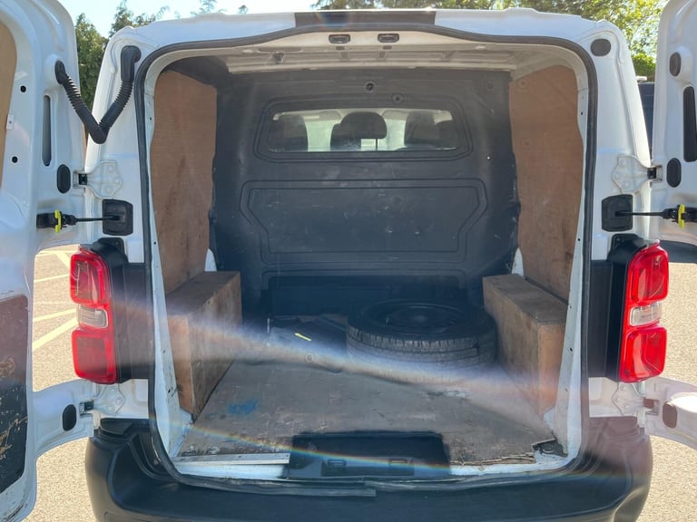 2020 Citroen Dispatch 2.0 BlueHDi 1400 Enterprise M Crew Van MWB Euro 6 (s/s) 6dr PANEL VAN Diese...