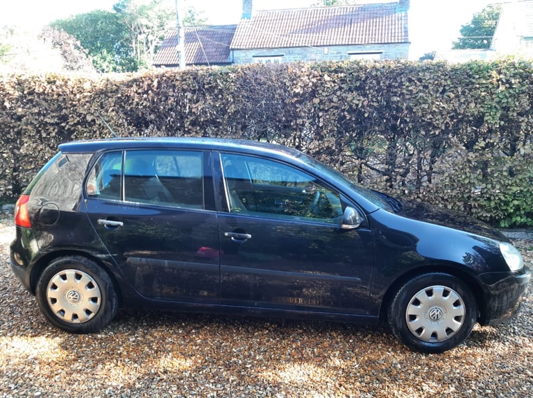 Volkswagen, GOLF, 1.6 Manual, 5 doors - Image 2