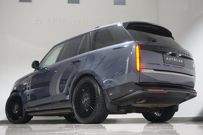 2023 Land Rover Range Rover 3.0 P550e 38.2kWh SV SUV 5dr Petrol Plug-in Hybrid Auto 4WD Euro 6 (s...