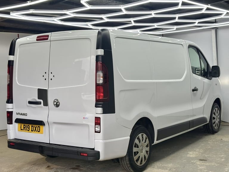 2019 Vauxhall Vivaro 2700 1.6CDTI 120PS Sportive H1 Van PANEL VAN DIESEL Manual