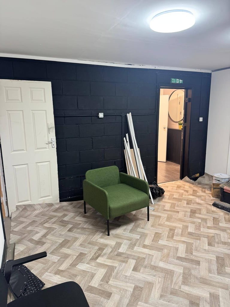 PRE-LETTING OPPORTUNITY! Brand New Office Space/ Beauty Room Near Brentwood Station - From £500pcm! 