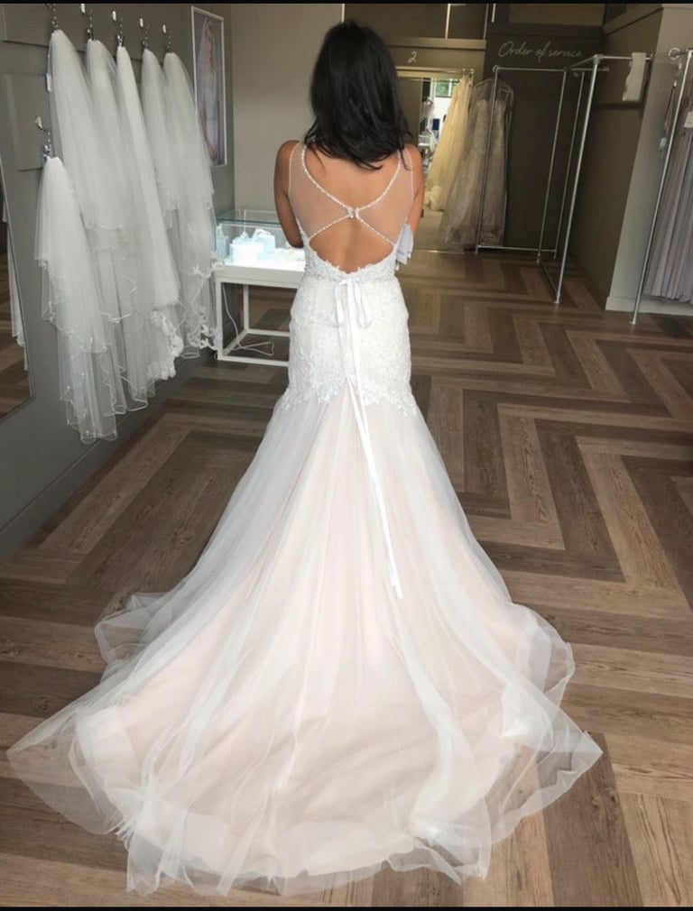 REDUCED stunning WED2B Brand new Leilani wedding dress