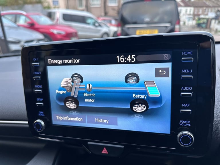 2022 Toyota Yaris 1.5 Hybrid Design 5dr CVT HATCHBACK Petrol/Electric Hybrid Automatic