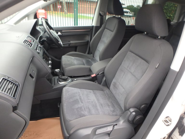 2011 Volkswagen Touran 1.4 Tsi Automatic Dsg 7 Seater Highline  Automatic