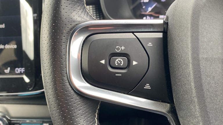 2021 Volvo XC40 2.0 B4P R DESIGN Pro 5dr Auto ESTATE PETROL Automatic
