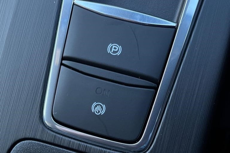 2024 Ford Kuga 2.5 PHEV ST-Line 5dr SYNC4 NAVIGATION, FRONT &amp; REAR PARKING SENSORS, 360 DE Es...