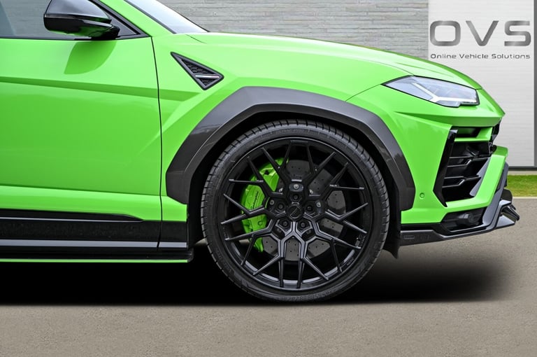 LAMBORGHINI URUS [URBAN NERO] 4.0T V8 BI-TURBO PETROL AUTO 4X4 2022 [71] GREEN