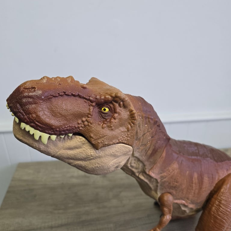 Large jurassic Park t-rex figure 