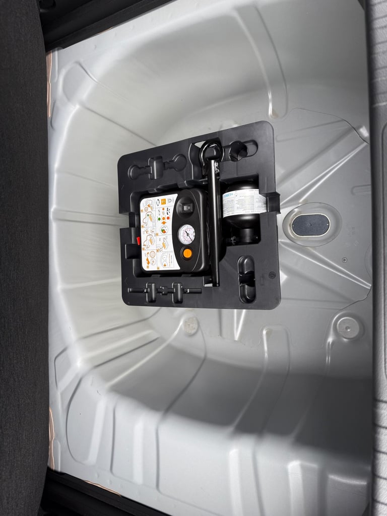 2025 Renault Captur 1.0 TCE 90 Evolution 5dr, UNDER 10 MILES, SEPTEMBER 2028 RENAULT WARRANTY,  H...