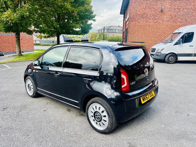VOLKSWAGEN UP 1.0 High up! 2013