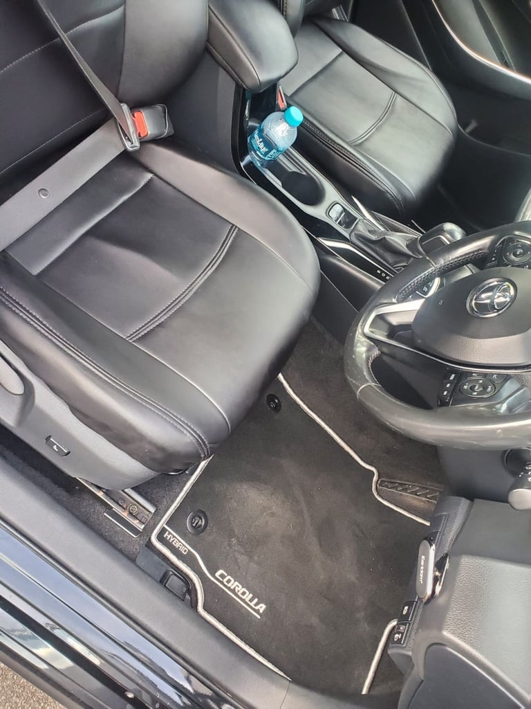 Toyota, COROLLA, Estate, 2019, Other, 1798 (cc), 5 doors