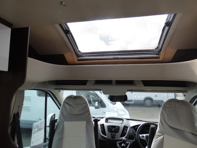 Roller Team Zefiro 685 Motorhome DIESEL MANUAL 2019/19