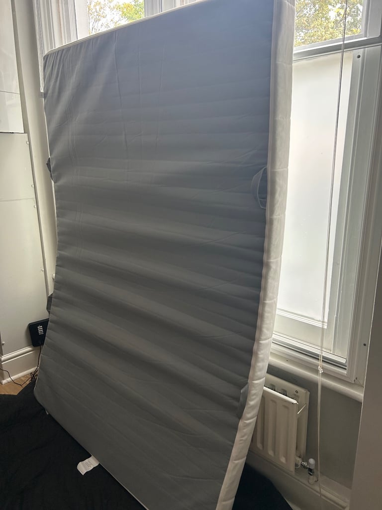 Mattress used for less than 1 month