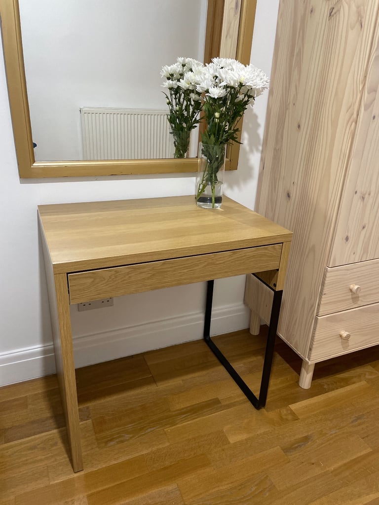 Beds, cupboards, mirrors - excellent original condition!
