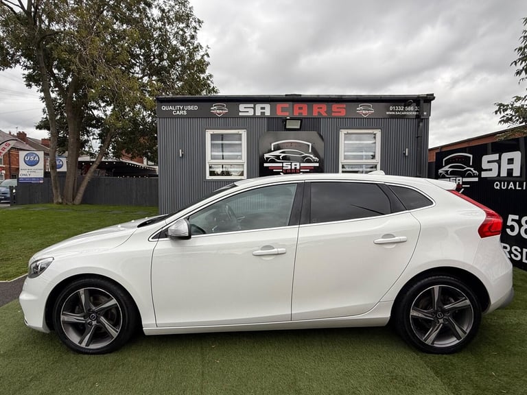 2015 Volvo V40 2.0 T2 R-Design Hatchback 5dr Petrol Manual Euro 6 (s/s) (122 ps) HATCHBACK Petrol...