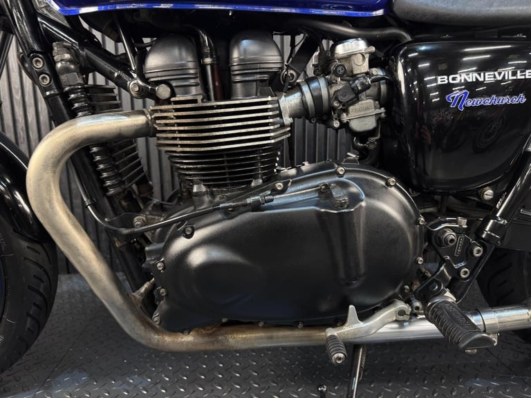 2015 Triumph Bonneville Newchurch 865