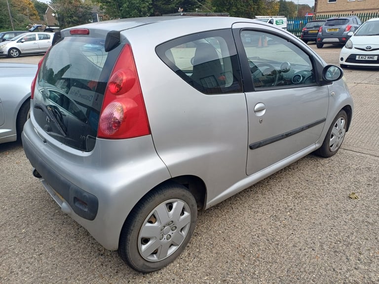2007 Peugeot 107 1.0 Urban Move 3dr HATCHBACK Petrol Manual