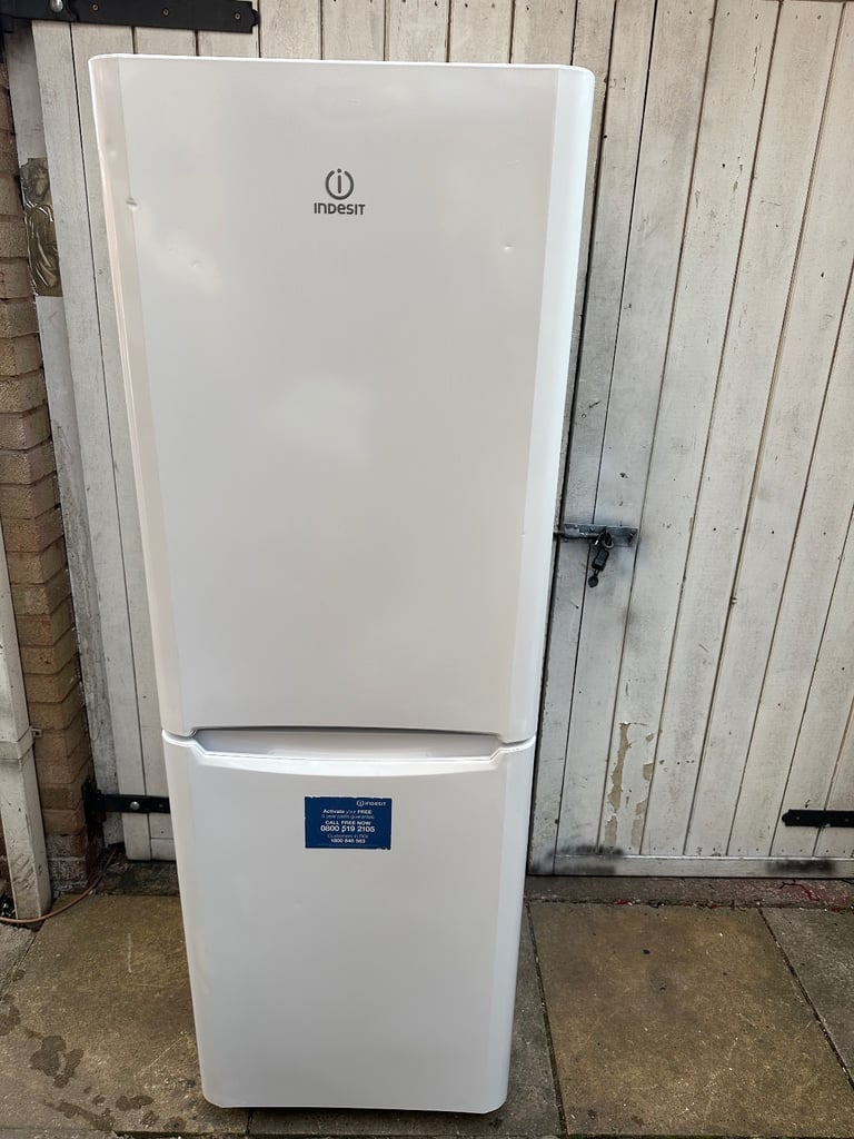 Indesit Fridge Freezer 