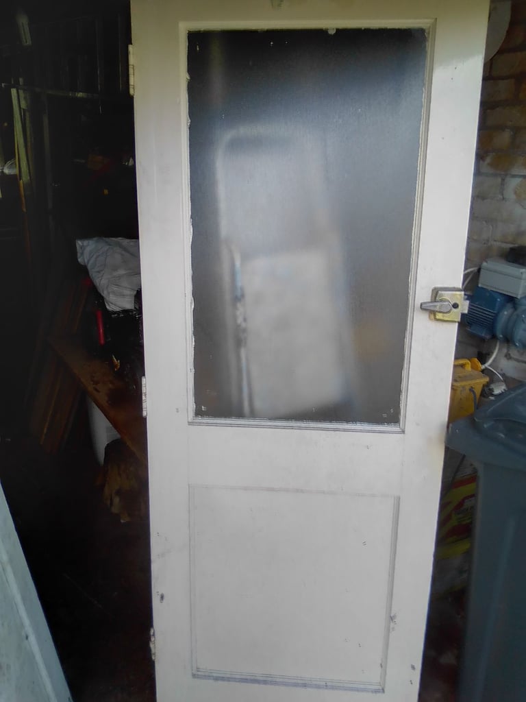 3 Internal doors & 1 Ext Door  (Timber and glass)