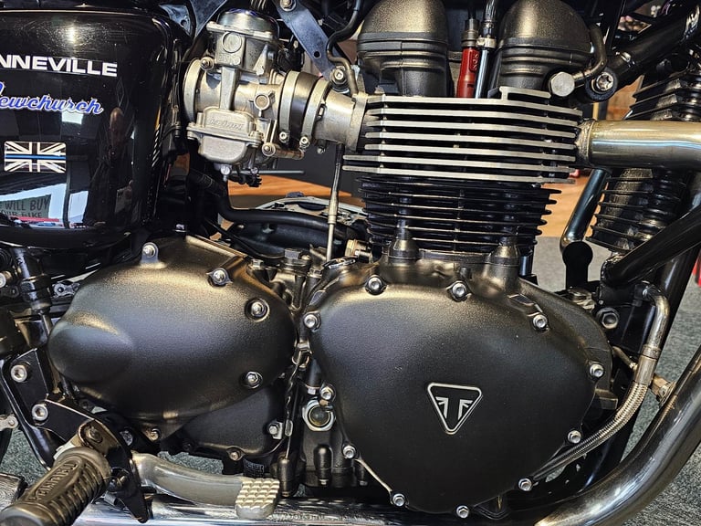 2015/65 TRIUMPH BONNEVILLE NEWCHURCH 865cc EXTRA'S 17,000 MILES