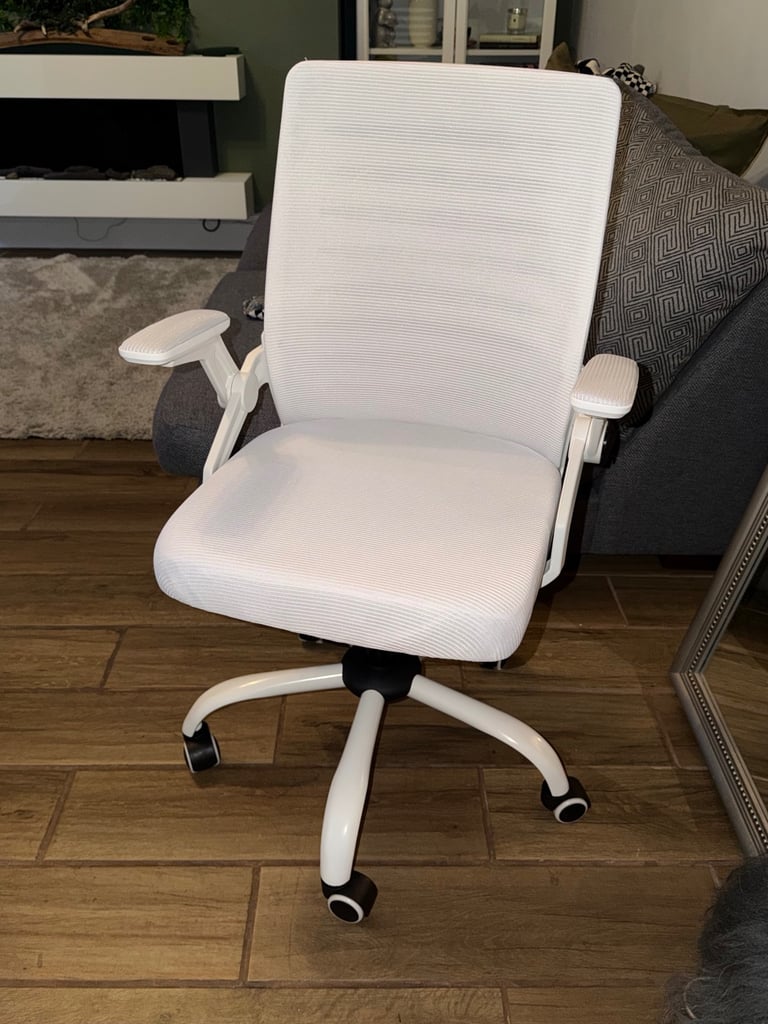 image for WHITE IKEA OFFICE CHAIR BRAND NEW