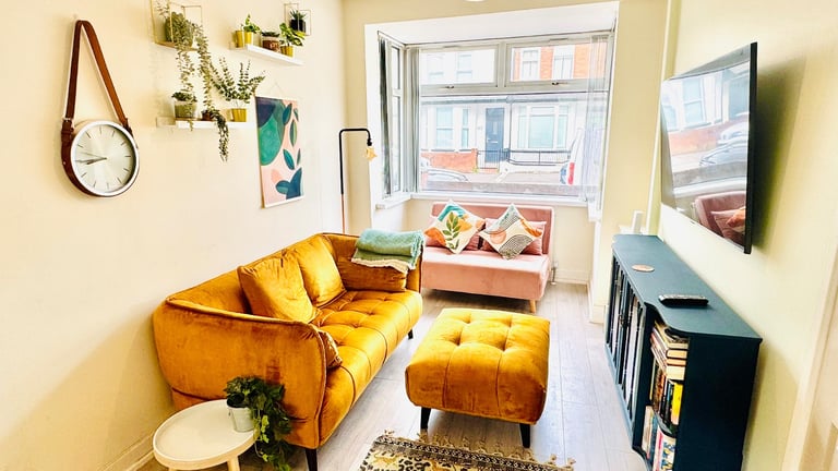 Stylish East Belfast for rent 2 bedroom house to let