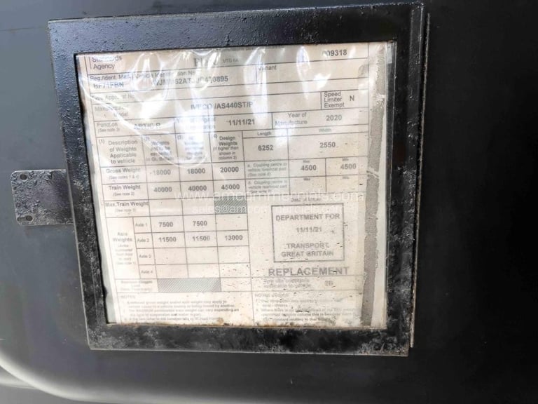 2021 (71) IVECO STRALIS NP 460 GAS 4X2