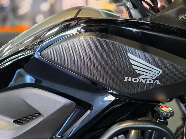 2015 HONDA NC 750 XD-E DCT HONDA LUGGAGE 8,900 MILE'S 