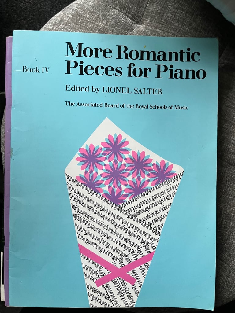 Casio Weighted Keyboard BUNDLE 