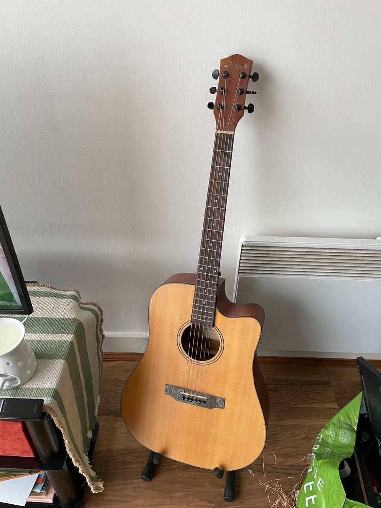 Donner Acoustic Guitar