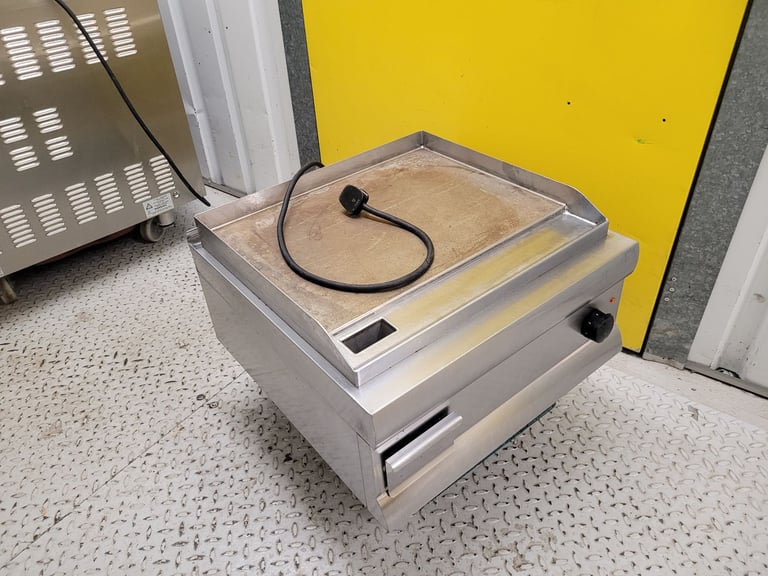 Commercial Lincat Silverlink 600 GS6 Electric Countertop Steel Plate Griddle