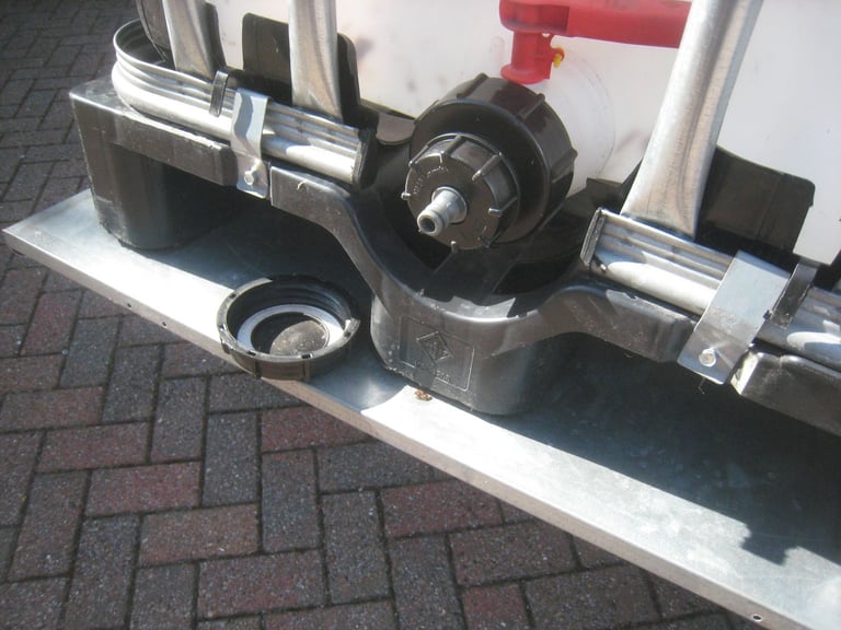 Erde water bowser trailer,600 litre IBC tank, Jockey wheel, Light board