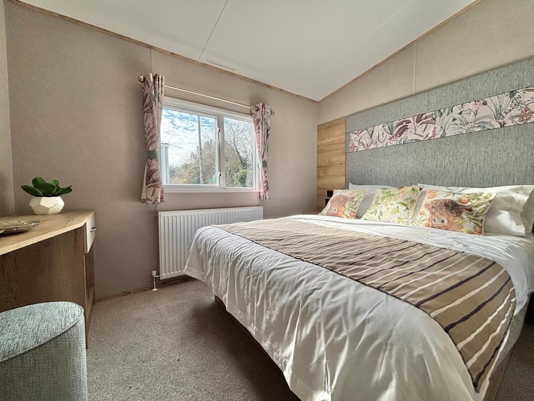 BRAND NEW STATIC CARAVAN FOR SALE ON BROADLAND SANDS HOLIDAY PARK 