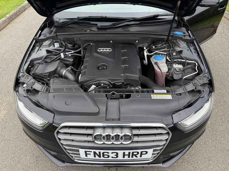 2025 Audi A4 S Line Estate PETROL Manual