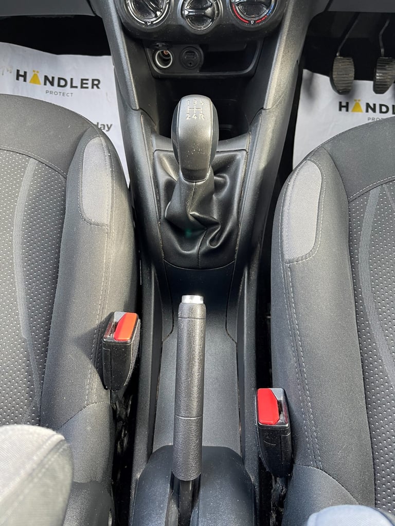 2014 Peugeot 208 ACTIVE 5-Door Petrol